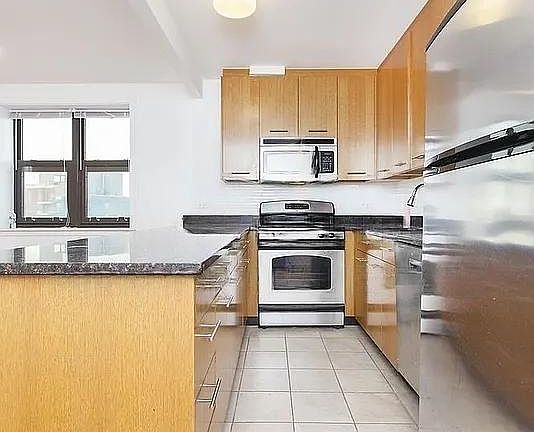 2nd image of 25-27 Astoria Blvd S #7A