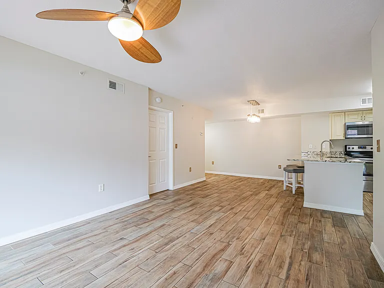 1590 S 42nd Cir #105 — Photo 13