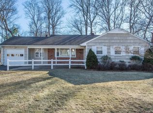 40 Lord Stirling Dr, Parsippany, NJ
