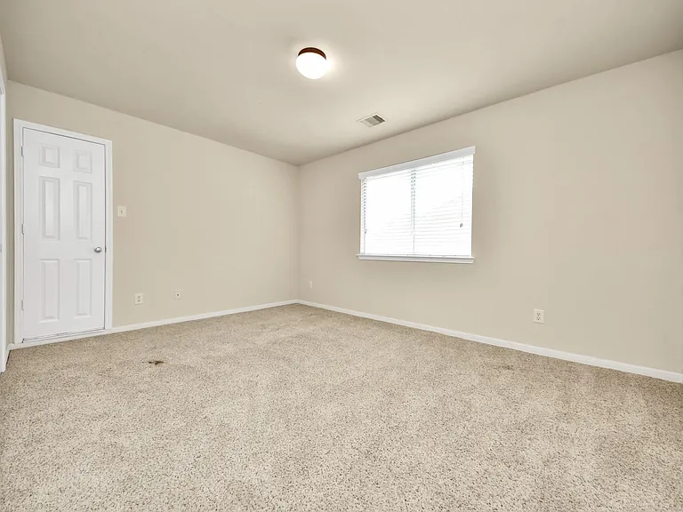 13127 Barn Course Dr — Photo 33