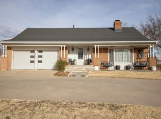 1813 Monte Vista St, Dalhart, TX 79022