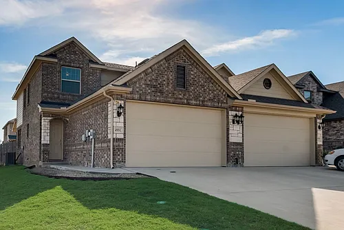 4929 Sanger Circle Dr #4929 Photo 1