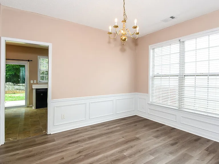 210 Ashland Dr — Photo 6