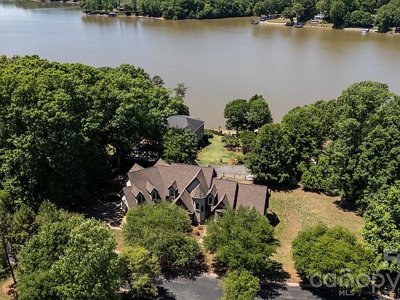 2nd image of 8041 Water View Dr