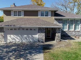 3268 Pershing Rd, Columbus, NE 68601