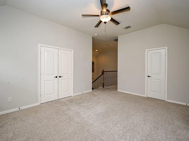 5315 Little Creek Ct — Photo 32