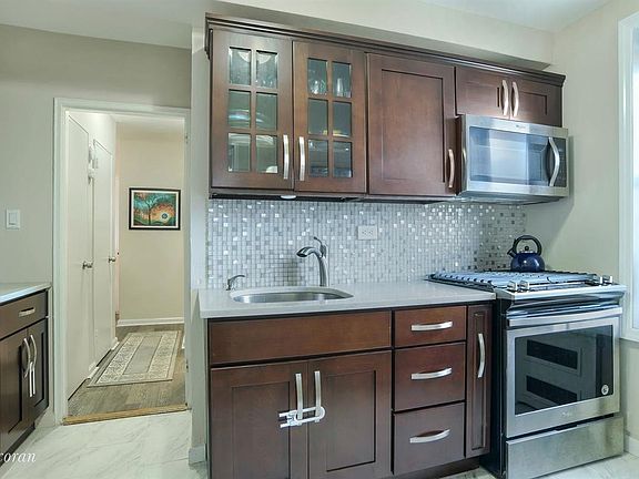 2nd image of 125 Beach St #7G-124