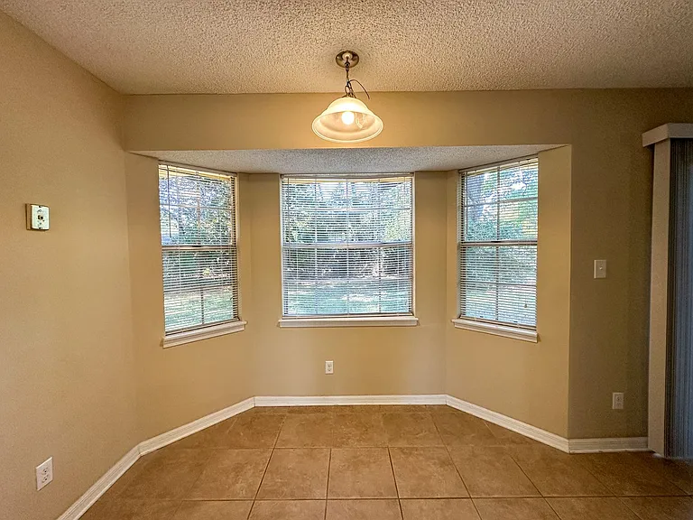 3660 Buford Cir — Photo 6