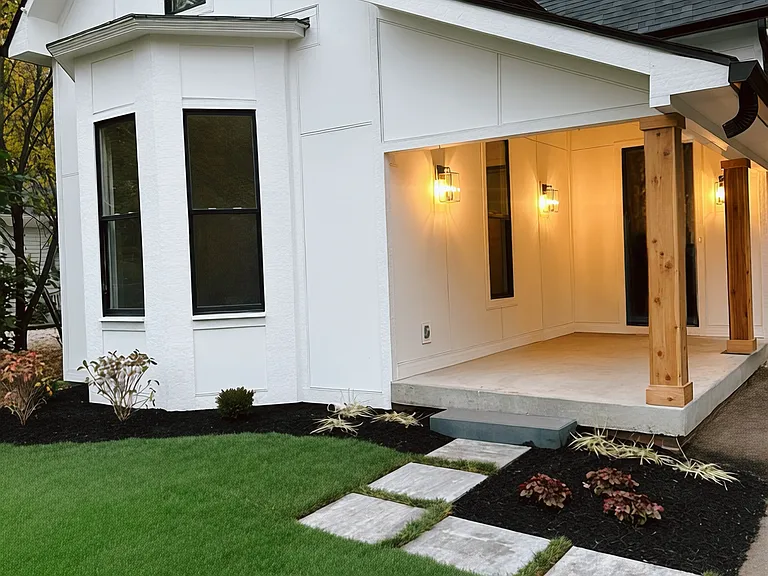 421 S Union St — Photo 1
