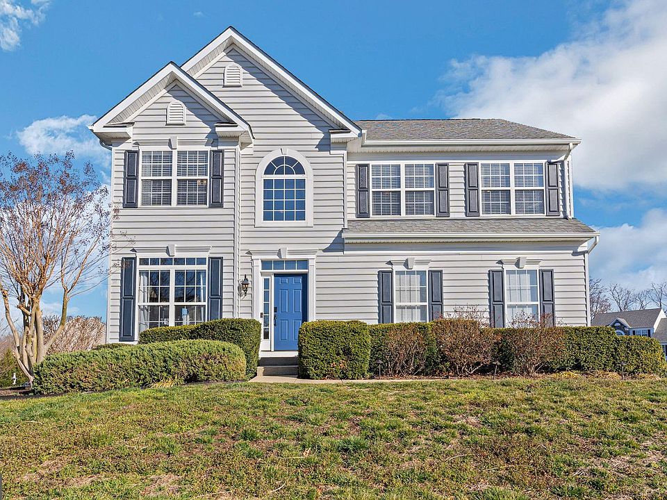 1st image of 23649 Quiet Oak Ct