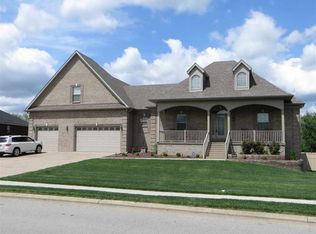 534 Saint Andrews Dr, Vine Grove, KY 40175