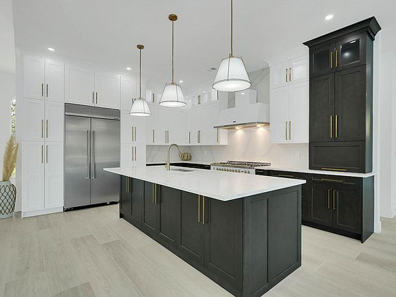 2nd image of 5002 SW Orchid Bay Drive