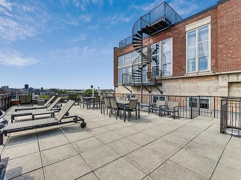 1735 N Paulina St #611 — Photo 5