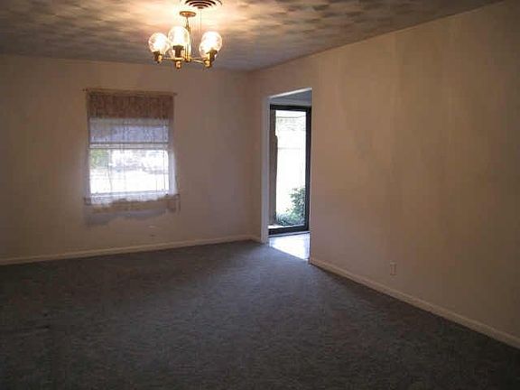 4th image of 306 Harriett St