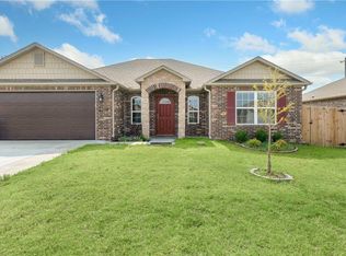 6706 Chalkstone Rd, Bentonville, AR 72713