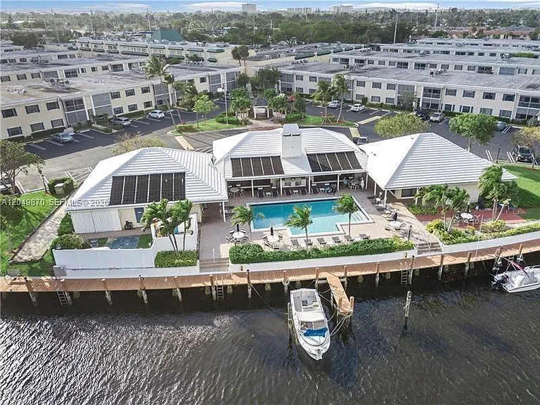 110 Cypress Club Dr #108 — Photo 1