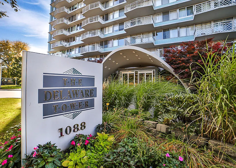 1088 Delaware Ave #13B