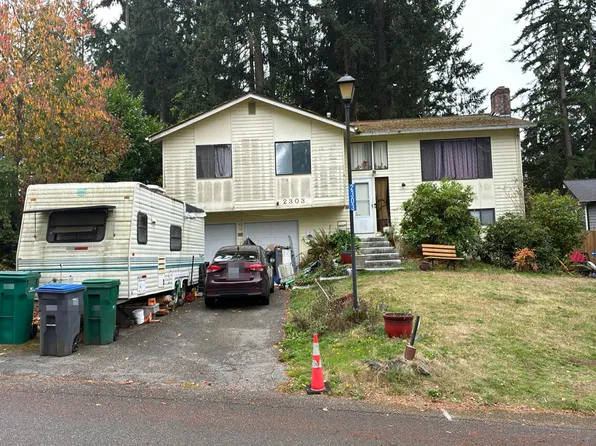 2303 NE Eton Ln, Bremerton, WA 98311