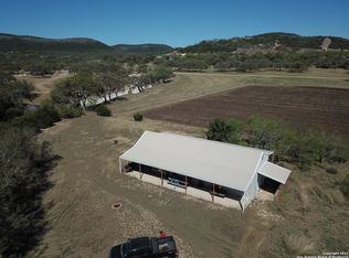 5560 County Road 111, Utopia, TX 78884