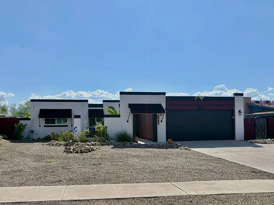 3720 S Sarnoff Dr
