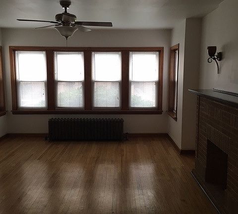3rd image of 5529 W Dakin St #2