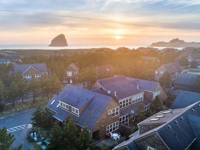 5904 Barefoot Ln, Pacific City, OR, 97135