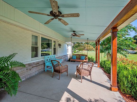 2nd image of 5001 Stillwood Dr