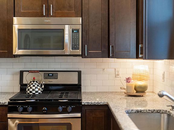 3rd image of 310 Harris Rd