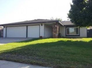 2592 Falling Oak Dr, Riverside, CA 92506