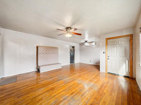 5th image of 2454 Ramona Pl