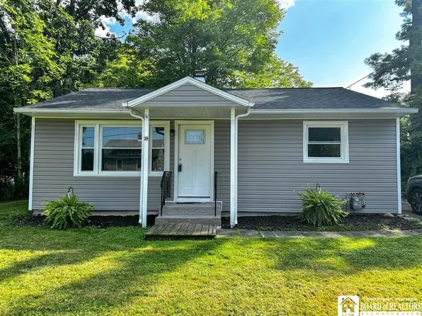 29 Central Ave, Jamestown, NY 14701