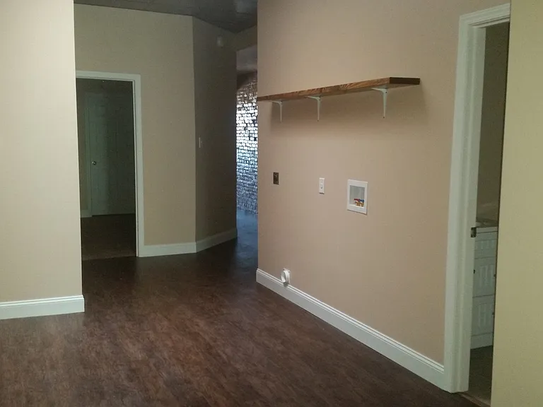 405 Hampshire St — Photo 9