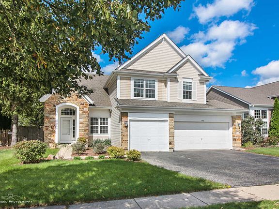 2nd image of 502 Fairfax Ln