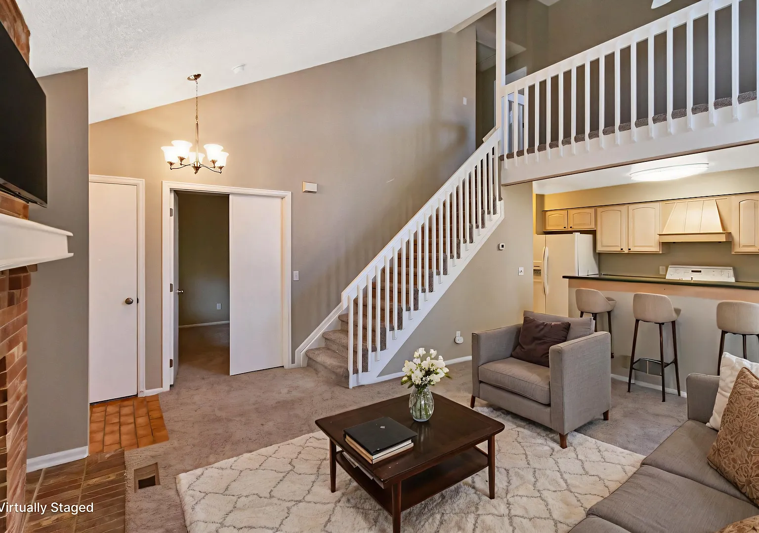 Beautiful 3BR, 3BTH Townhouse in Westminster — Photo 3