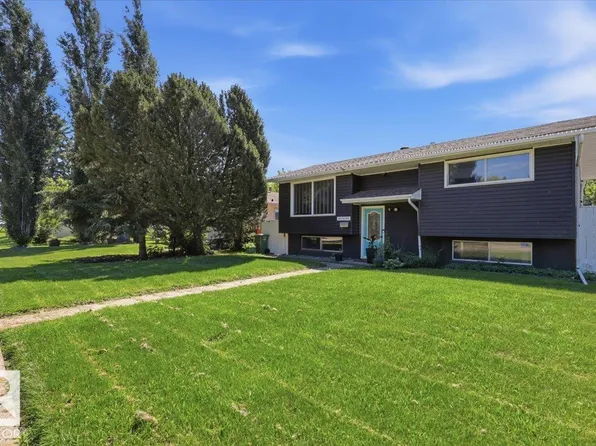 4507 46th Ave, Wetaskiwin, AB T9A 0G8