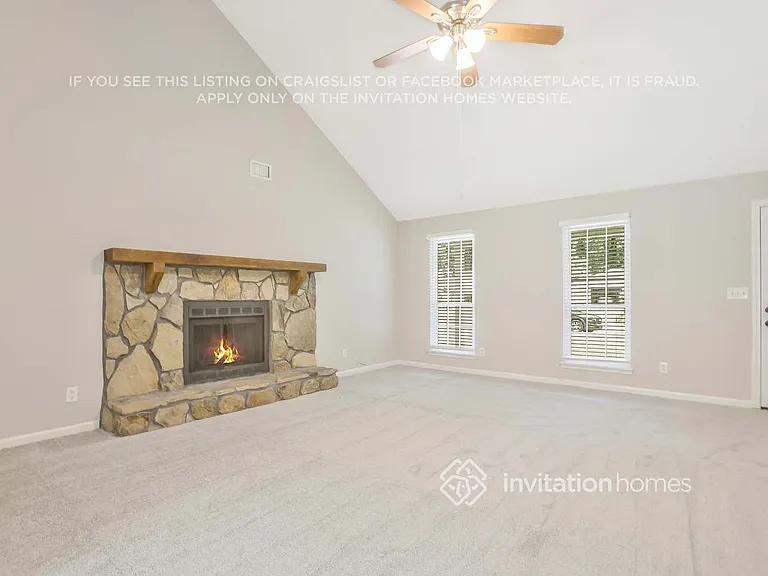 1356 Gray Rock Dr — Photo 6