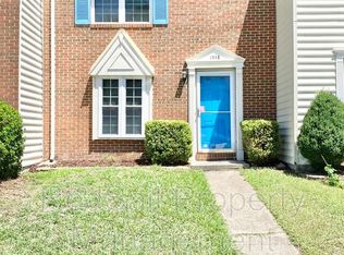 1055 Still Harbor Cir, Chesapeake, VA 23320