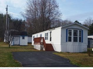10 Patio Park Ln, Gorham, ME 04038