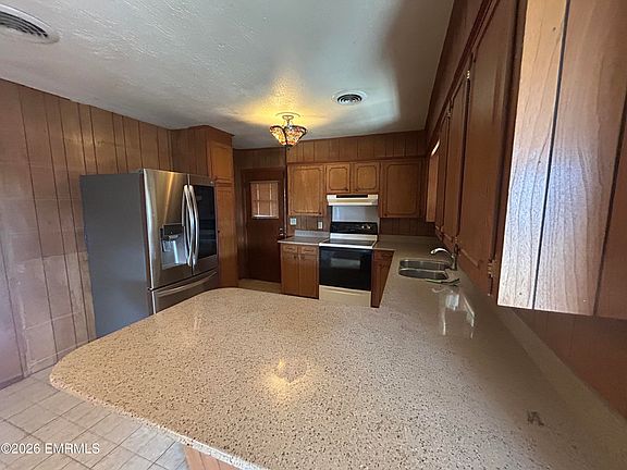 2nd image of 1004 Ingram St