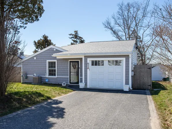 523 Winnacunnet Road, Hampton, NH 03842