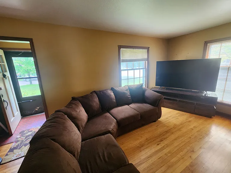 7544 Garfield Ave S — Photo 26