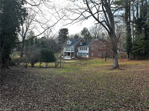 2nd image of 1005 Trogdon Ave