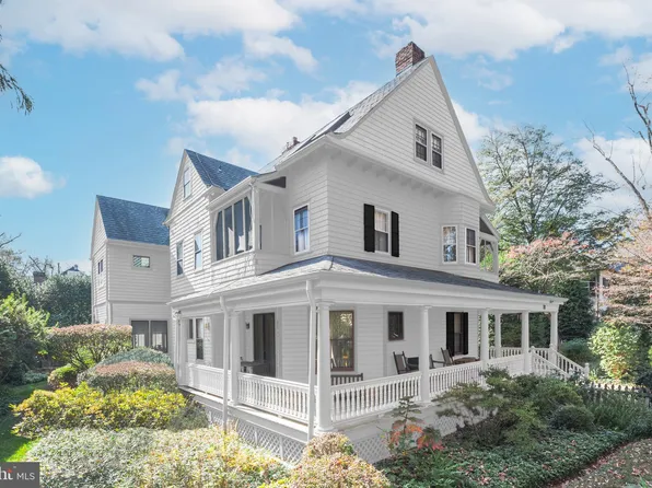 14 W Kirke St, Chevy Chase, MD 20815