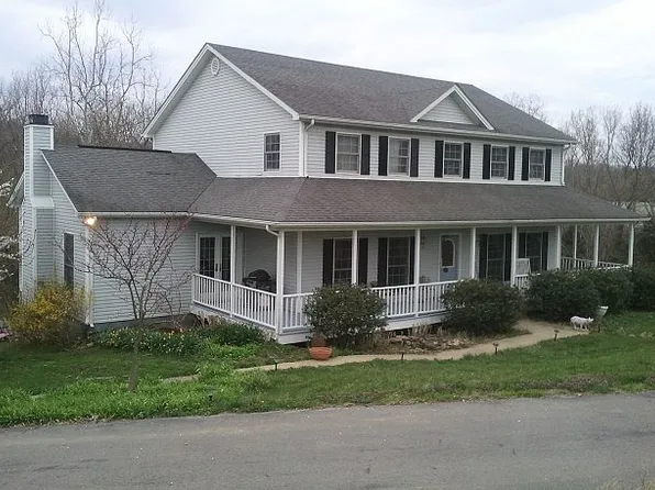 1057 Fox Hollow Dr, Lawrenceburg, KY 40342