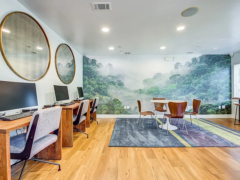 Bella Vista at Hilltop — Photo 9