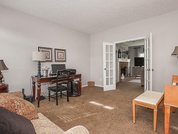 4th image of 1200 Gold Crest Dr