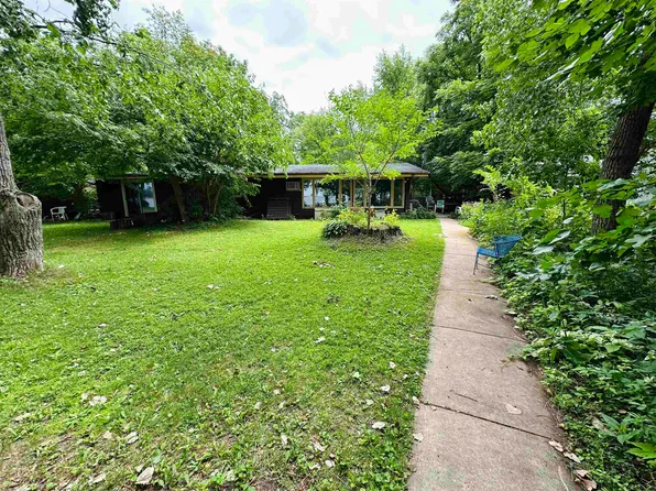 6869 Sunset Trl, Winneconne, WI 54986