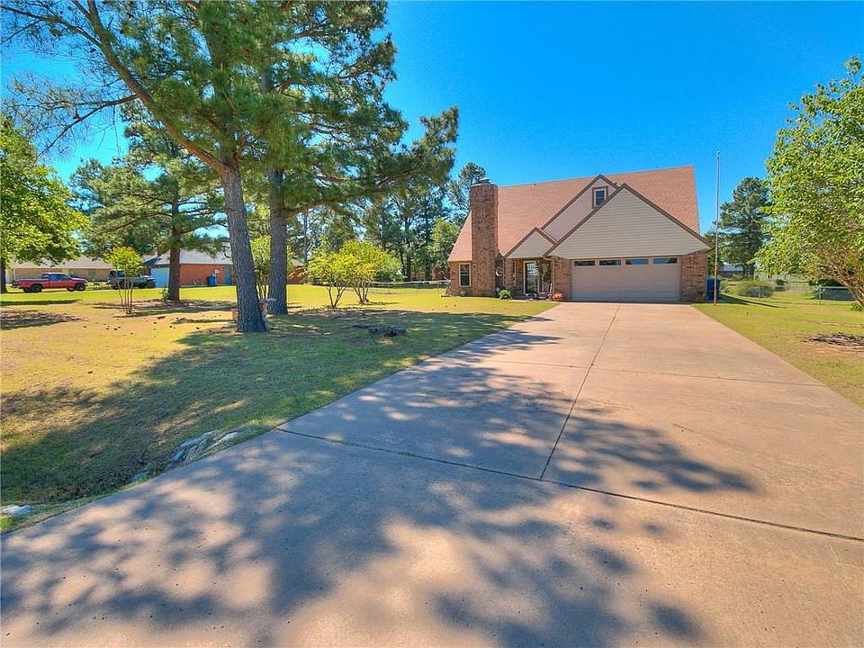 1st image of 19312 Cardinal Creek Dr S