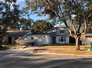 2536 Wrencrest Cir, Valrico, FL 33596