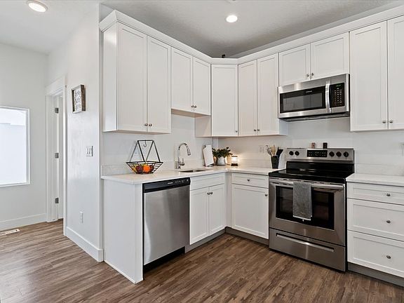 4th image of 6216 W Birch Run Rd